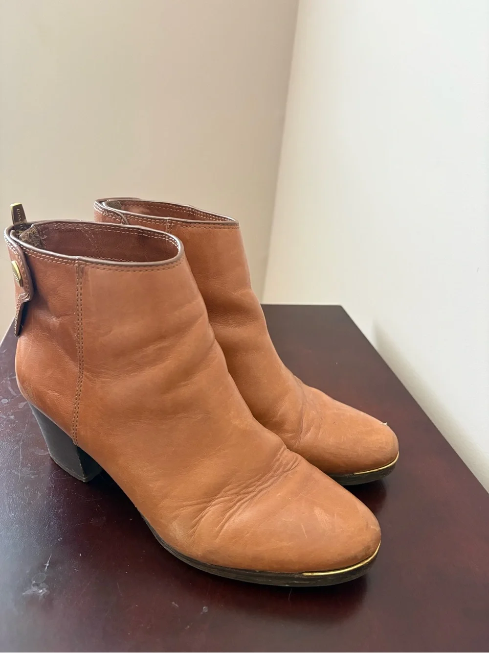 Coach Tan Leather Ankle Booties - Classic Women’s Waldorf ShoeIn Cinnamon Sz 8.5